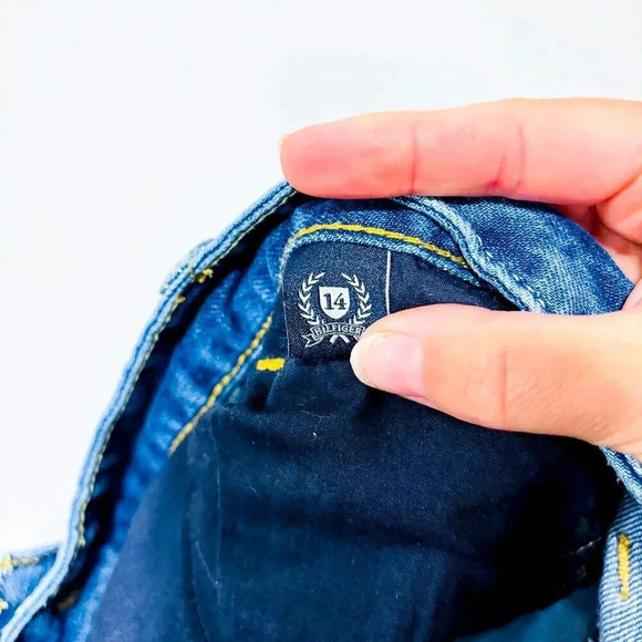 TOMMY HILFIGER Washed blue jeans - Picture 8 of 8